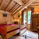 Authentic In Chamonix-mont-blanc Chalet