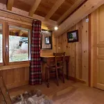 Authentic In Chamonix-mont-blanc *