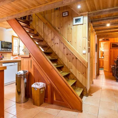 Authentic In Chamonix-mont-blanc شاليه